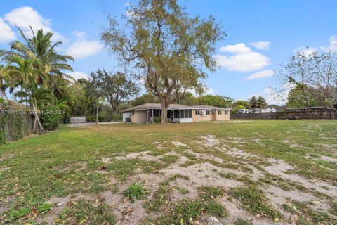 Villa ou maison à vendre à Miami, Floride: 4 chambres, 271.46 m2 № 2007658 - photo 20