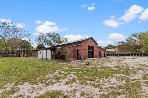 Villa ou maison à vendre à Miami, Floride: 4 chambres, 271.46 m2 № 2007658 - photo 21
