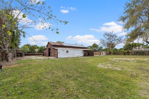Villa ou maison à vendre à Miami, Floride: 4 chambres, 271.46 m2 № 2007658 - photo 27