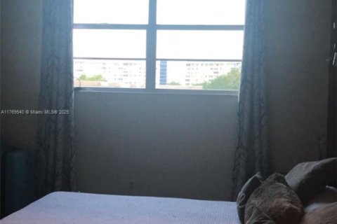 Copropriété à vendre à Hollywood, Floride: 1 chambre, 68.75 m2 № 1958792 - photo 8