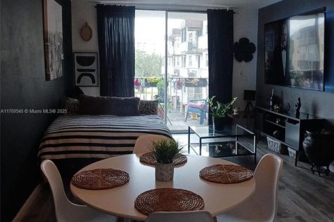 Copropriété à vendre à Hollywood, Floride: 1 chambre, 68.75 m2 № 1958792 - photo 3