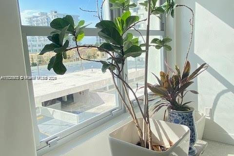 Condo in Miami Beach, Florida, 1 bedroom  № 1940430 - photo 8