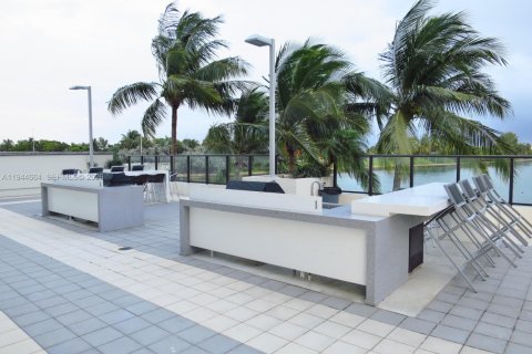 Copropriété à vendre à Miami, Floride: 1 chambre, 70.33 m2 № 2001264 - photo 23