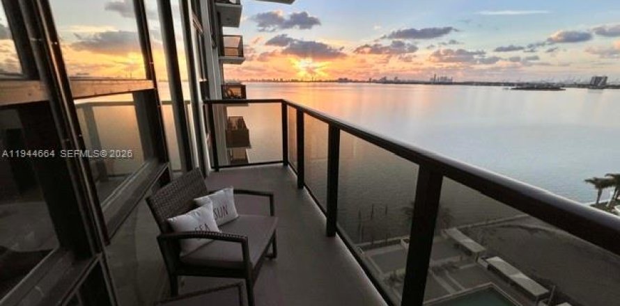 Condo à Miami, Floride, 1 chambre № 2001264