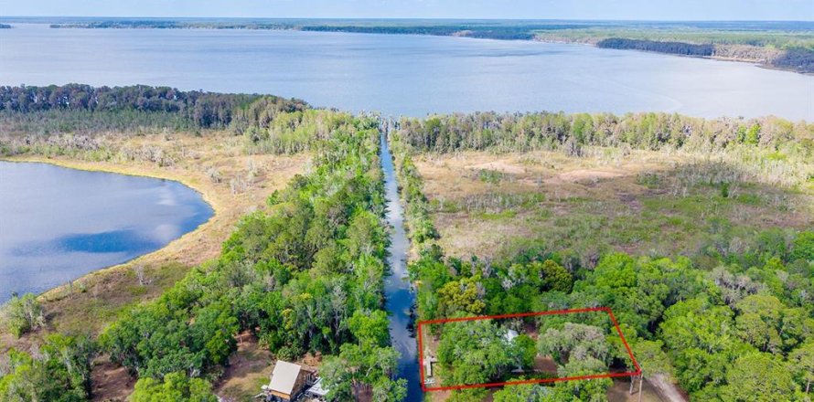 Casa en Melrose, Florida 3 dormitorios, 135.82 m2 № 2225102