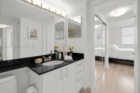 Condominio en venta en North Bay Village, Florida, 1 dormitorio, 70.14 m2 № 1986293 - foto 11