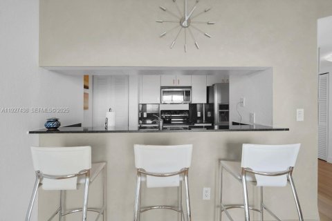 Condominio en venta en North Bay Village, Florida, 1 dormitorio, 70.14 m2 № 1986293 - foto 8