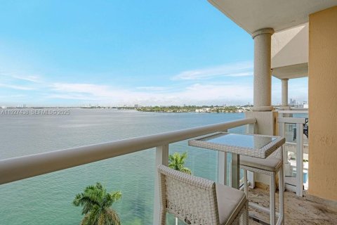 Condominio en venta en North Bay Village, Florida, 1 dormitorio, 70.14 m2 № 1986293 - foto 5