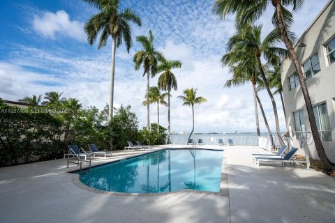 Condominio en venta en North Bay Village, Florida, 1 dormitorio, 70.14 m2 № 1986293 - foto 12