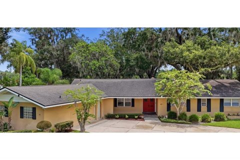 House in Sanford, Florida 4 bedrooms, 218.51 sq.m. № 2258348 - photo 3