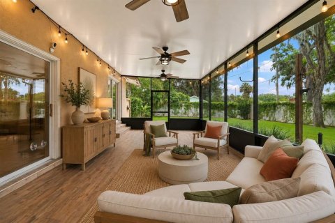 House in Sanford, Florida 4 bedrooms, 218.51 sq.m. № 2258348 - photo 28