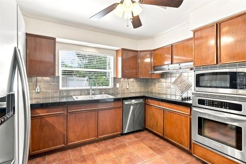 House in Sanford, Florida 4 bedrooms, 218.51 sq.m. № 2258348 - photo 11