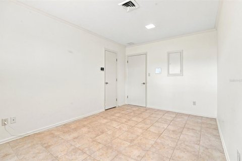 House in Sanford, Florida 4 bedrooms, 218.51 sq.m. № 2258348 - photo 19