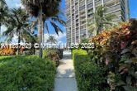 Copropriété à louer à Hutchinson Island South, Floride: 2 chambres, 133.41 m2 № 1713021 - photo 6