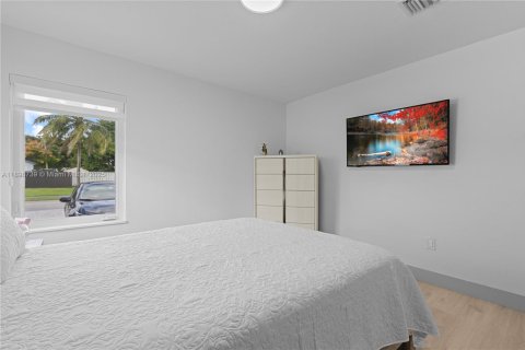 Casa en venta en Miami, Florida, 4 dormitorios, 142.79 m2 № 1951359 - foto 22