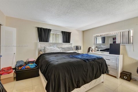 Condominio en venta en Deerfield Beach, Florida, 2 dormitorios, 95.69 m2 № 1943082 - foto 9