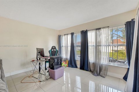 Condominio en venta en Deerfield Beach, Florida, 2 dormitorios, 95.69 m2 № 1943082 - foto 5
