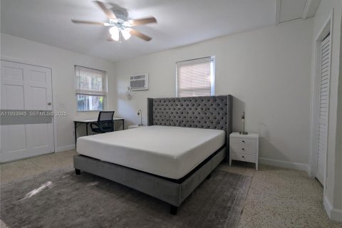 Снять в аренду виллу или дом в Майами, Флорида 219.25м2, № 1992214 - фото 3