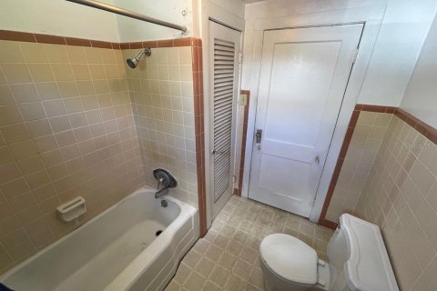 House in Lakeland, Florida 3 bedrooms, 131.92 sq.m. № 1838977 - photo 10