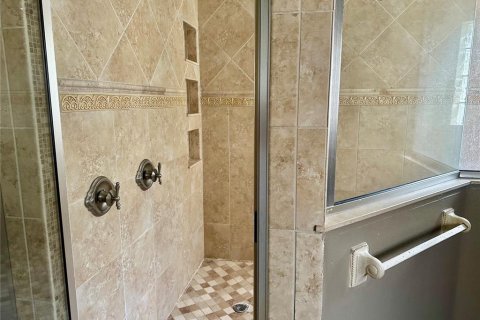 Casa en venta en Apopka, Florida, 6 dormitorios, 389.82 m2 № 1803111 - foto 23