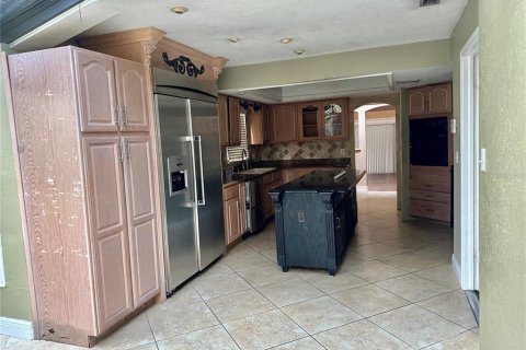 Casa en venta en Apopka, Florida, 6 dormitorios, 389.82 m2 № 1803111 - foto 13