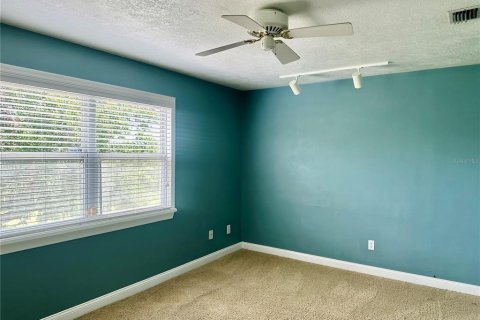 Casa en venta en Apopka, Florida, 6 dormitorios, 389.82 m2 № 1803111 - foto 6