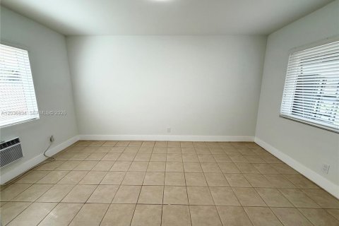 Casa en alquiler en Hollywood, Florida, 1 dormitorio № 2085480 - foto 5