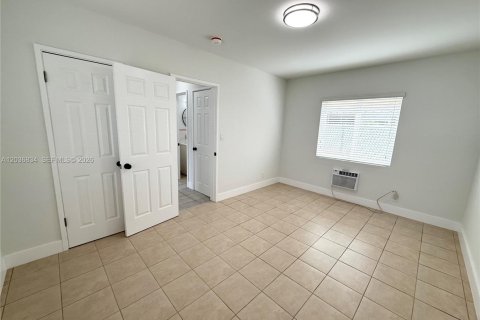 Casa en alquiler en Hollywood, Florida, 1 dormitorio № 2085480 - foto 6