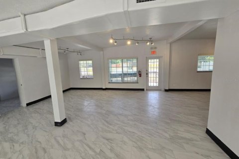 Propiedad comercial en alquiler en Orlando, Florida, 151.06 m2 № 1875894 - foto 17