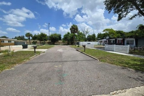 Propiedad comercial en alquiler en Orlando, Florida, 151.06 m2 № 1875894 - foto 30