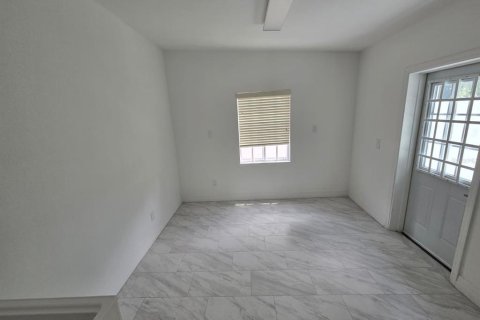 Propiedad comercial en alquiler en Orlando, Florida, 151.06 m2 № 1875894 - foto 20