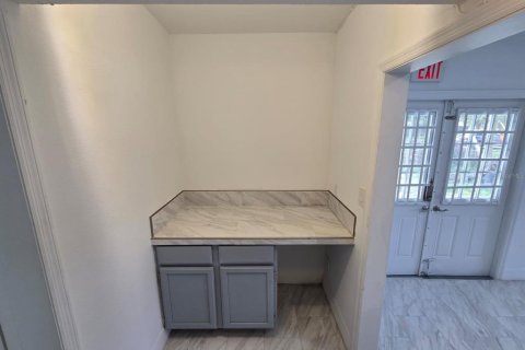 Propiedad comercial en alquiler en Orlando, Florida, 151.06 m2 № 1875894 - foto 24