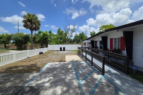 Propiedad comercial en alquiler en Orlando, Florida, 151.06 m2 № 1875894 - foto 5