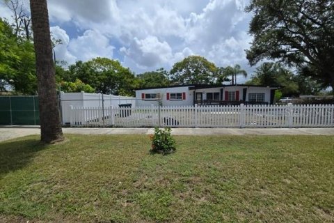 Propiedad comercial en alquiler en Orlando, Florida, 151.06 m2 № 1875894 - foto 28