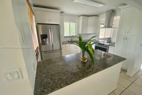 Condo in Weston, Florida, 2 bedrooms  № 1922941 - photo 6