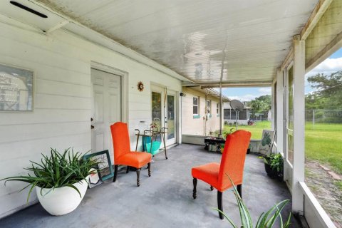 House in Palatka, Florida 3 bedrooms, 129.88 sq.m. № 2094714 - photo 22