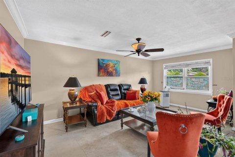 House in Palatka, Florida 3 bedrooms, 129.88 sq.m. № 2094714 - photo 5