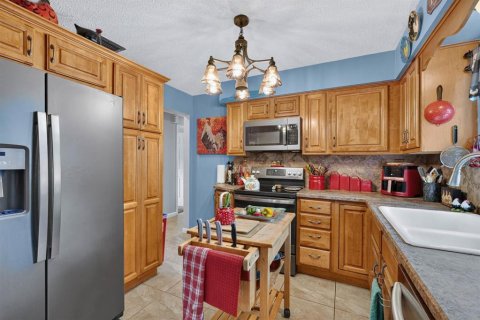 House in Palatka, Florida 3 bedrooms, 129.88 sq.m. № 2094714 - photo 11