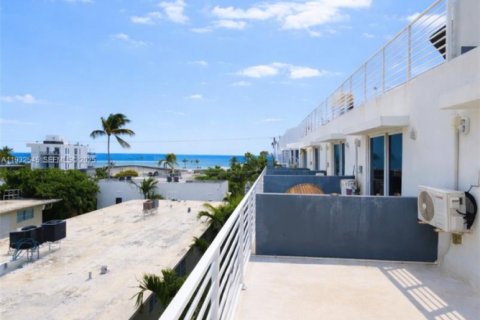 Снять в аренду кондоминиум в Майами-Бич, Флорида 3 спальни, 148.64м2, № 1991007 - фото 9