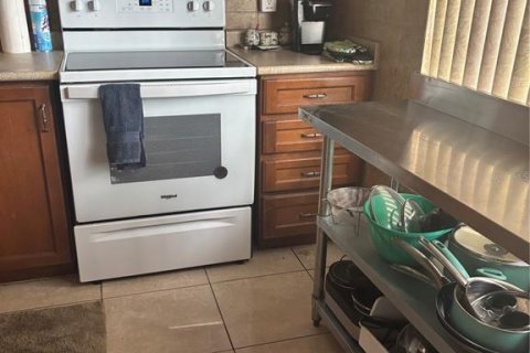 Condo in Clearwater, Florida, 2 bedrooms  № 2216938 - photo 18