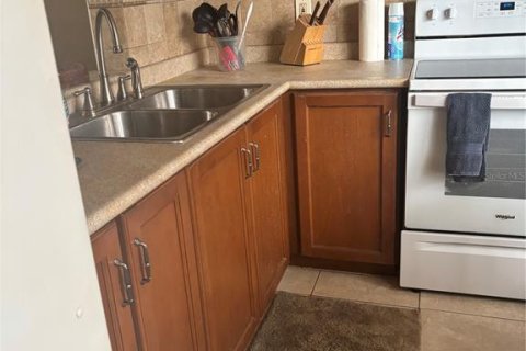 Condo in Clearwater, Florida, 2 bedrooms  № 2216938 - photo 19