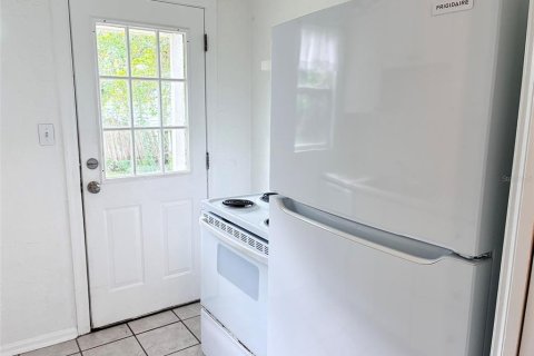 Casa en alquiler en Orlando, Florida, 2 dormitorios, 68.19 m2 № 1915354 - foto 4