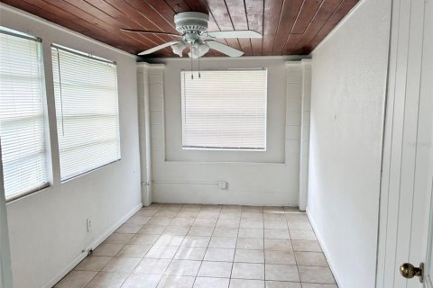 Casa en alquiler en Orlando, Florida, 2 dormitorios, 68.19 m2 № 1915354 - foto 15