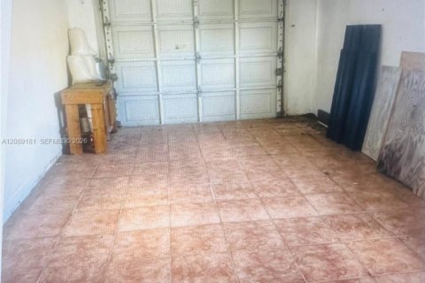 Villa ou maison à louer à Port St. Lucie, Floride: 3 chambres, 122.91 m2 № 2365694 - photo 6