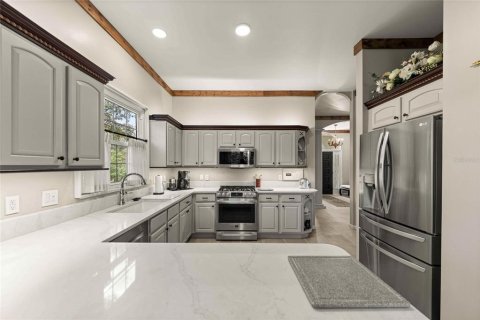 Touwnhouse à vendre à Lady Lake, Floride: 3 chambres, 193.98 m2 № 2373839 - photo 7