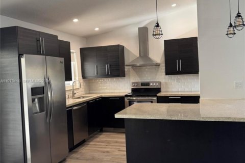 Купить виллу или дом в Майами, Флорида 1 комната, 139.63м2, № 2036468 - фото 5