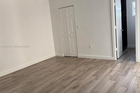 Купить виллу или дом в Майами, Флорида 1 комната, 139.63м2, № 2036468 - фото 7