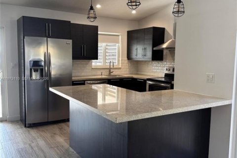 Купить виллу или дом в Майами, Флорида 1 комната, 139.63м2, № 2036468 - фото 4