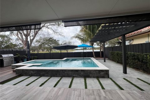Купить виллу или дом в Майами, Флорида 1 комната, 139.63м2, № 2036468 - фото 15