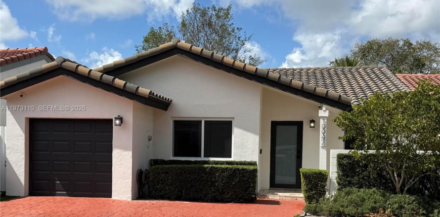 Дом в Майами, Флорида 1 комната, 139.63м2 № 2036468